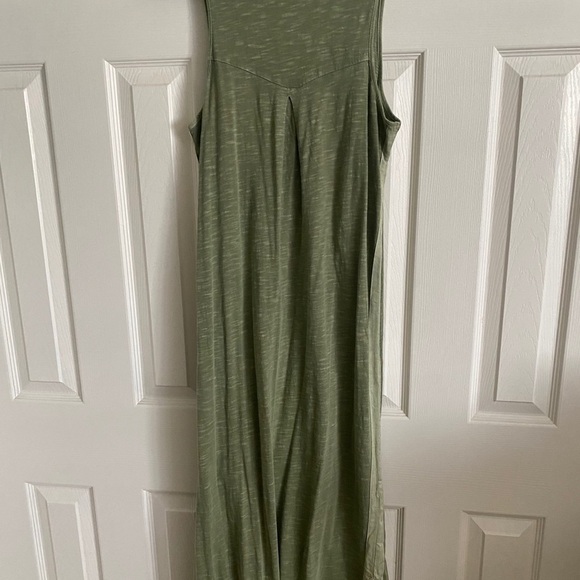 NWT olive tank MAXI from ANTHROPOLOGIE- cute deets - Picture 13 of 13